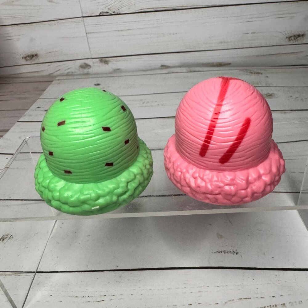 Melissa & Doug Magnetic Strawberry and Mint Ice Cream Scoop Ice Cream‎ Playset